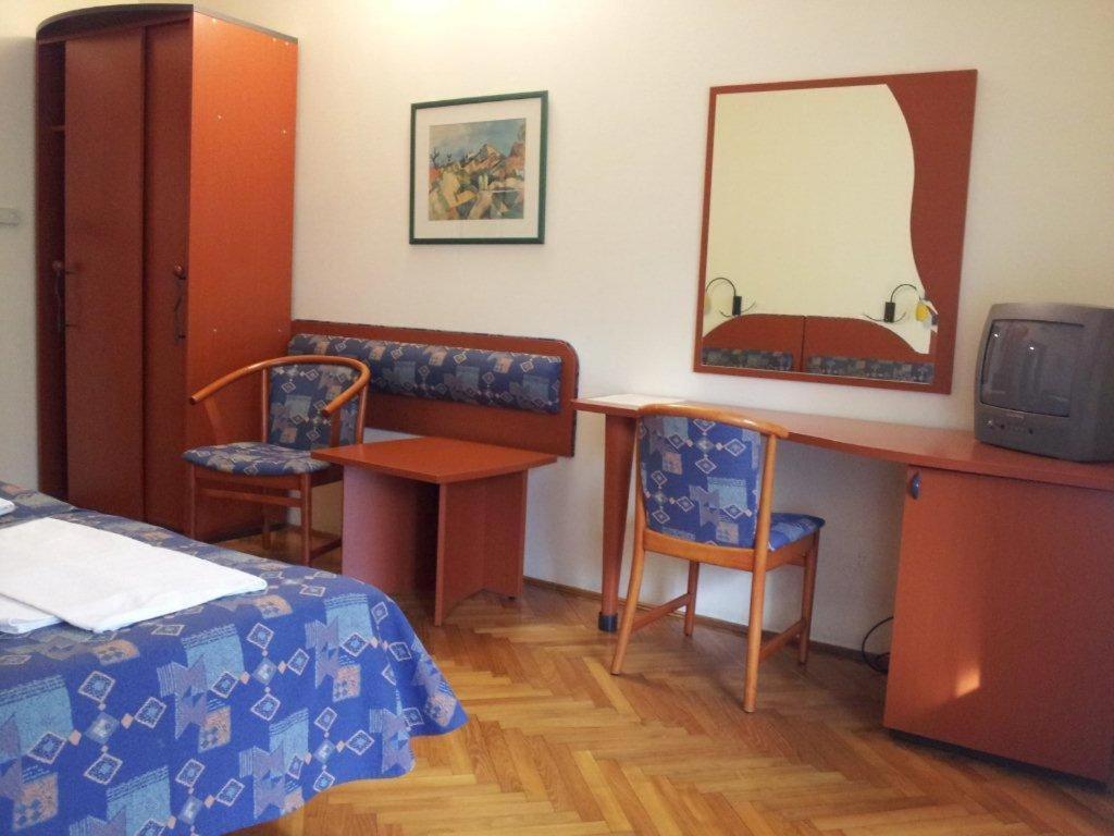 Fenyves Hotel Bichișciaba Cameră foto